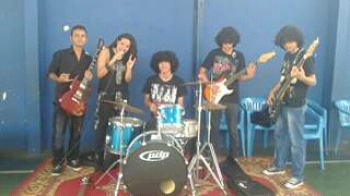 Banda Black Widow 