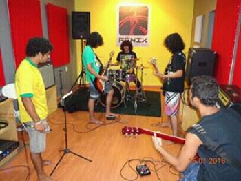 Banda Black Widow 