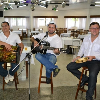 Trio Santoli MPB e Samba Curitiba - GIGZ